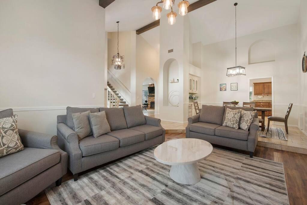 Scottsdale Retreat,heated Pool, Game & More!